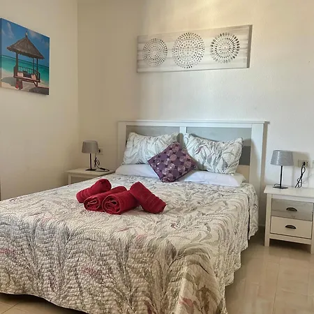 One Bed In Castle Harbour, Los Cristianos C111 * Los Cristianos (Tenerife)