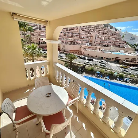 One Bed In Castle Harbour, Los Cristianos C111 アパート *